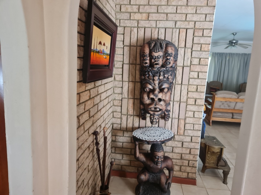 4 Bedroom Property for Sale in Safari Gardens North West